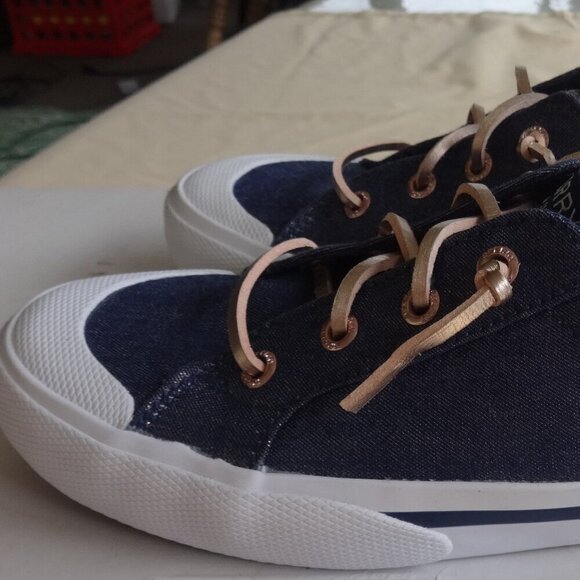 Sperry denim women's sneakers size 4M, slip on, gold leather laces, like new - Picture 14 of 15